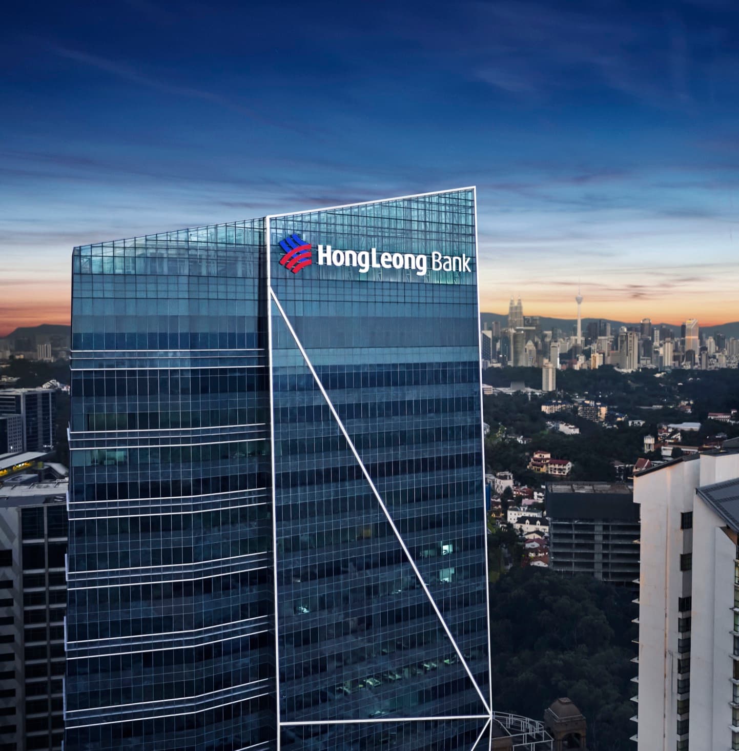 Hong Leong Bank tower at dusk